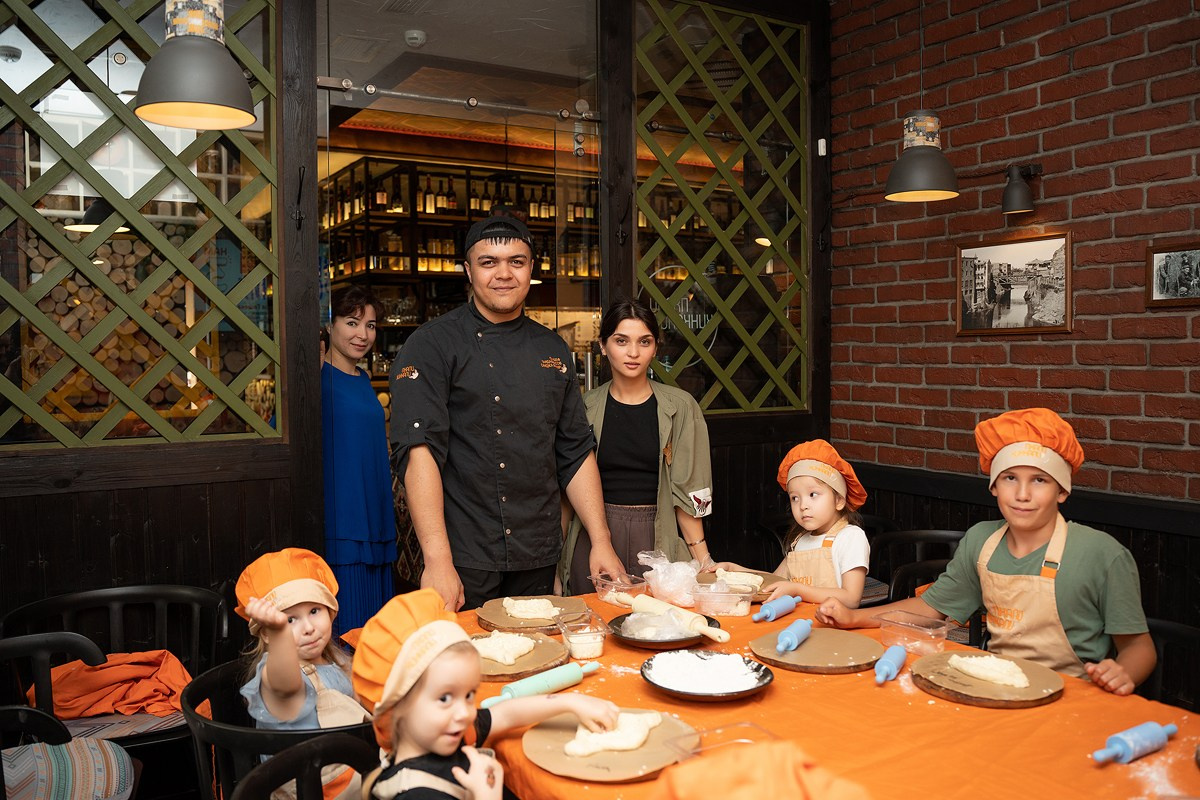 Кулинарный мастер-класс в «Пхали-Хинкали». Фотограф Мария Ковкова