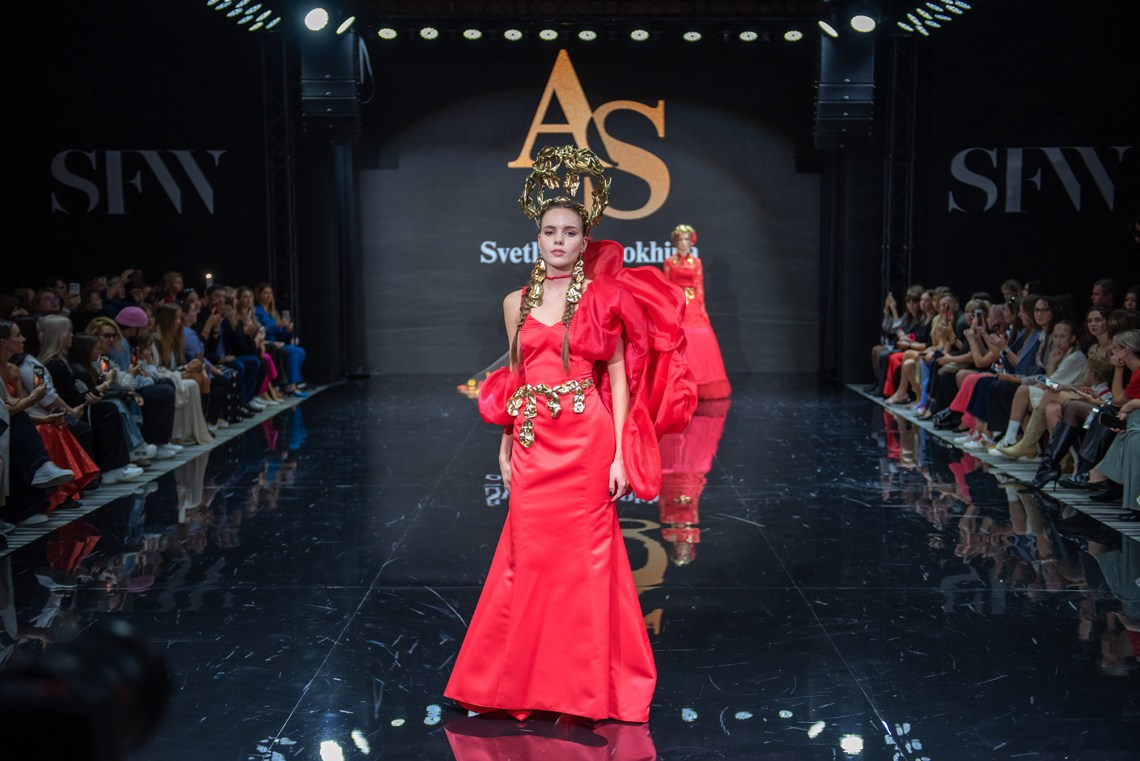 SochiFashionWeek2024 дизайнер Анохина Светлана. Семейный и коммерческий фотограф в Сочи Александр Бодунов
