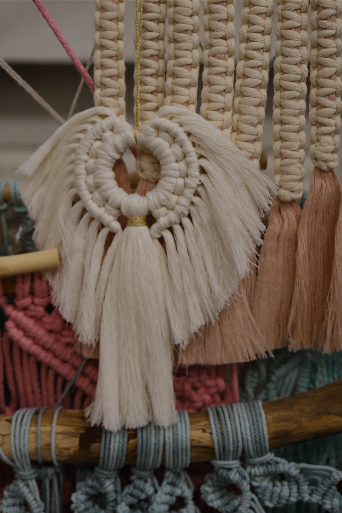 РОЖДЕСТВЕНСКАЯ ЯРМАРКА’ 22 | Англиканская церковь Св.Андрея. Индивидуальная фотосъёмка в Москве. Фотограф Василиса Тарасова