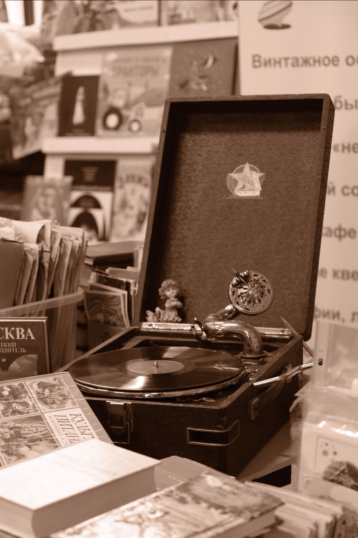 МОСВИНТАЖ |Антикварная ярмарка. Индивидуальная фотосъёмка в Москве. Фотограф Василиса Тарасова