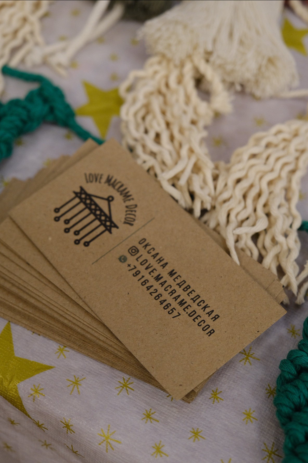 РОЖДЕСТВЕНСКАЯ ЯРМАРКА’ 22 | Англиканская церковь Св.Андрея. Индивидуальная фотосъёмка в Москве. Фотограф Василиса Тарасова