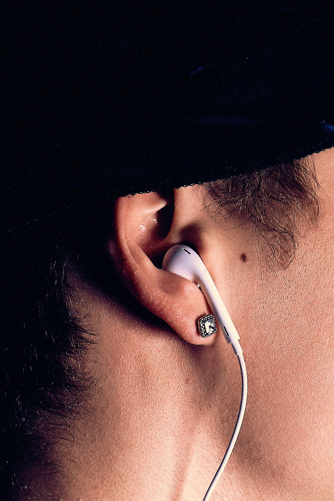 Арсений: retro Y2K | Мужской портрет | Белов Тимофей, фотограф СПБ. Фотограф Белов Тимофей | Санкт-Петербург | СПБ