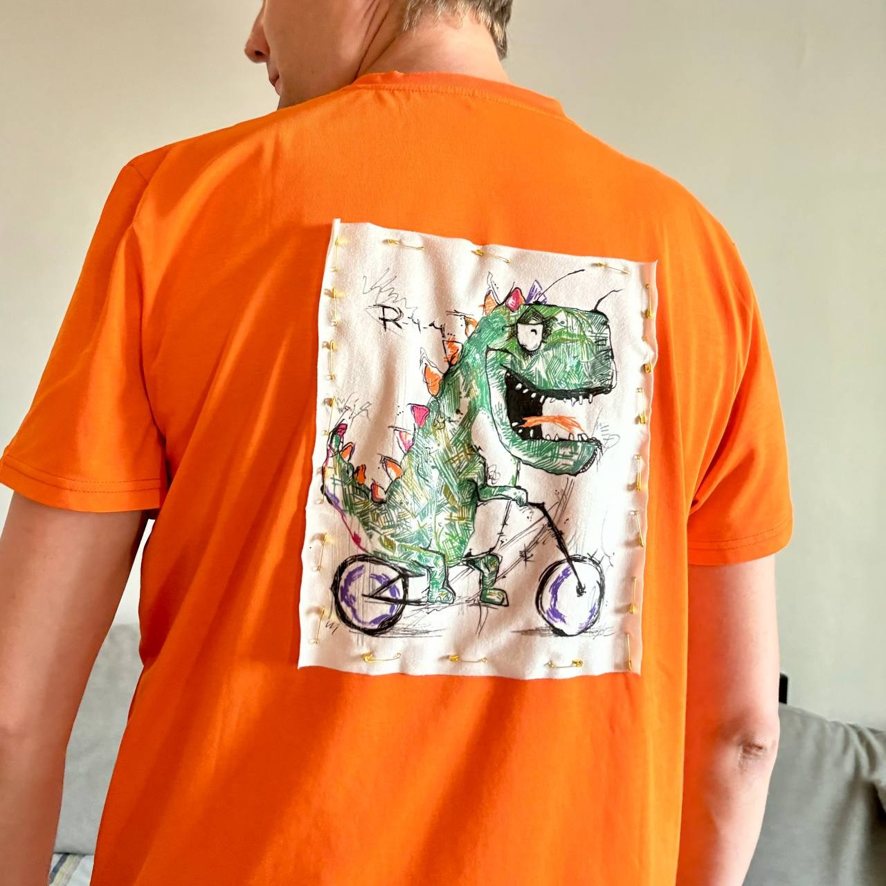 Кастомизация одежды. ART.KARAS — студия кастомизации одежды и арт-мероприятий