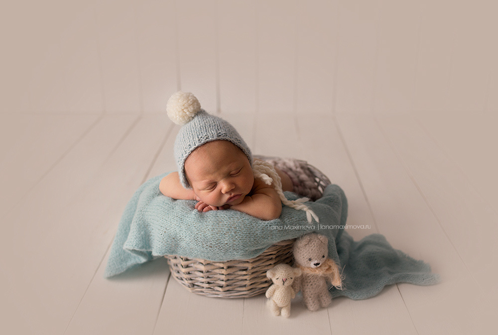Фотосессия новорождённого. Фотограф новорождённых малышей и детский фотограф В Казани Лана Максим