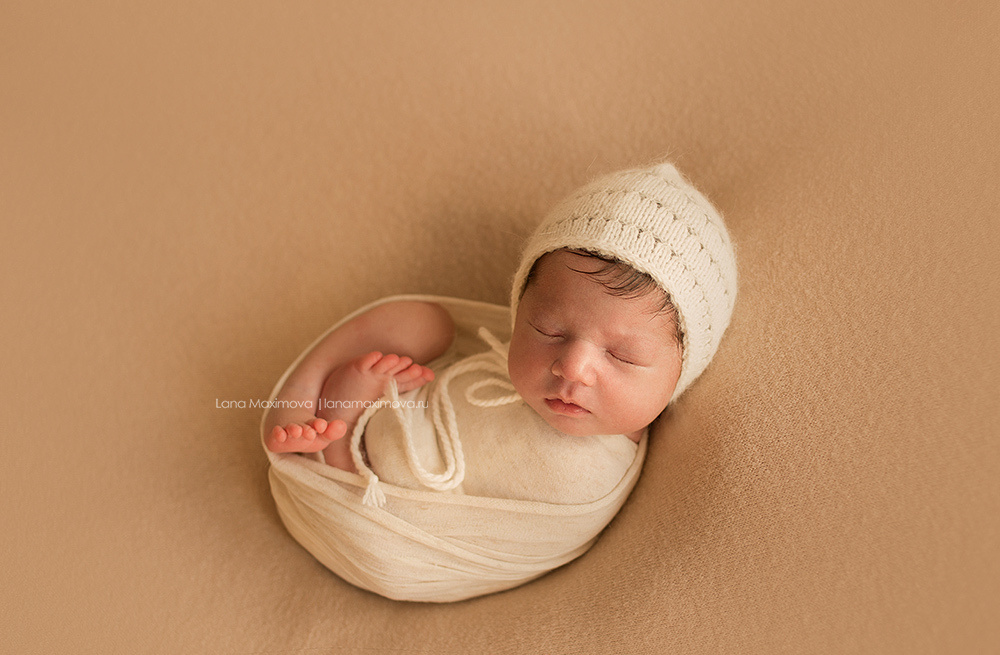 Карина 10 дней. Фотограф новорождённых малышей и детский фотограф В Казани Лана Максим