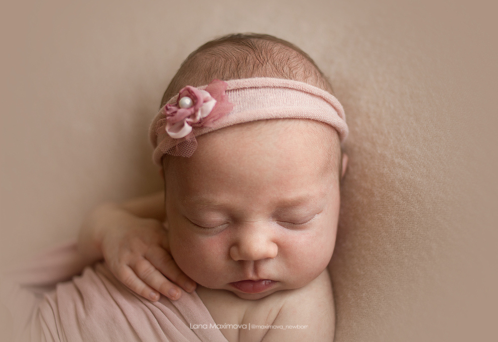 Мия 13 дней. Фотограф новорождённых малышей и детский фотограф В Казани Лана Максим