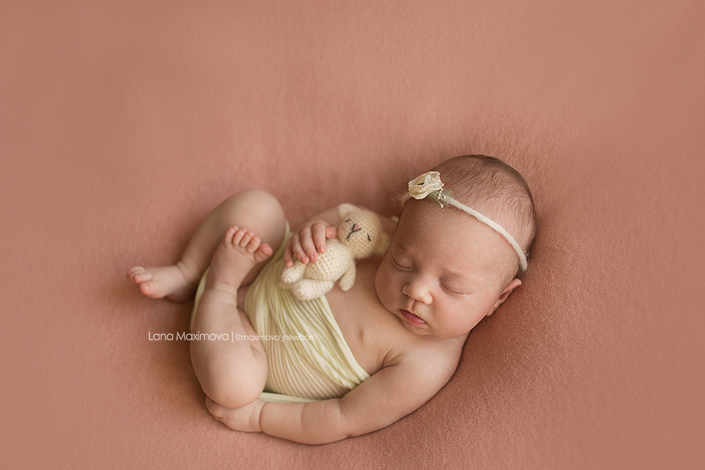 Мия 13 дней. Фотограф новорождённых малышей и детский фотограф В Казани Лана Максим