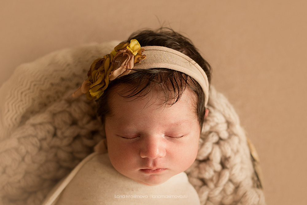 Карина 10 дней. Фотограф новорождённых малышей и детский фотограф В Казани Лана Максим