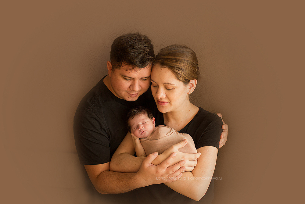 Карина 10 дней. Фотограф новорождённых малышей и детский фотограф В Казани Лана Максим