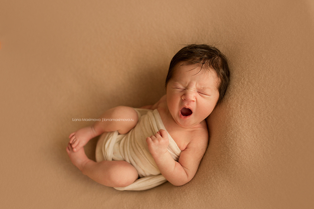 Карина 10 дней. Фотограф новорождённых малышей и детский фотограф В Казани Лана Максим