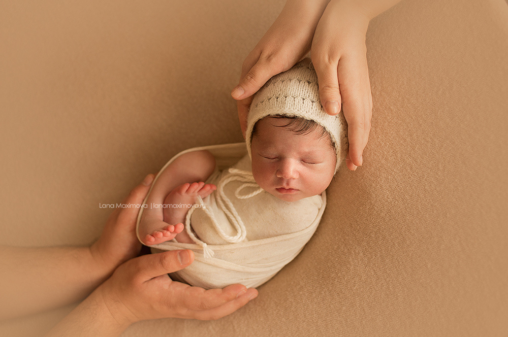 Карина 10 дней. Фотограф новорождённых малышей и детский фотограф В Казани Лана Максим