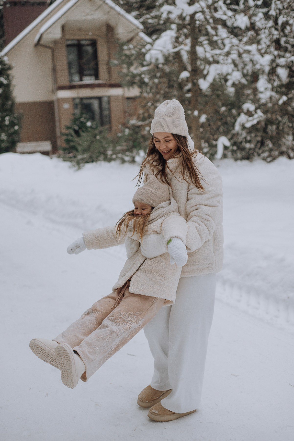 Happy moments_Юра, Наташа и дети. Свадебный и семейный фотограф в Минске Яна Новак