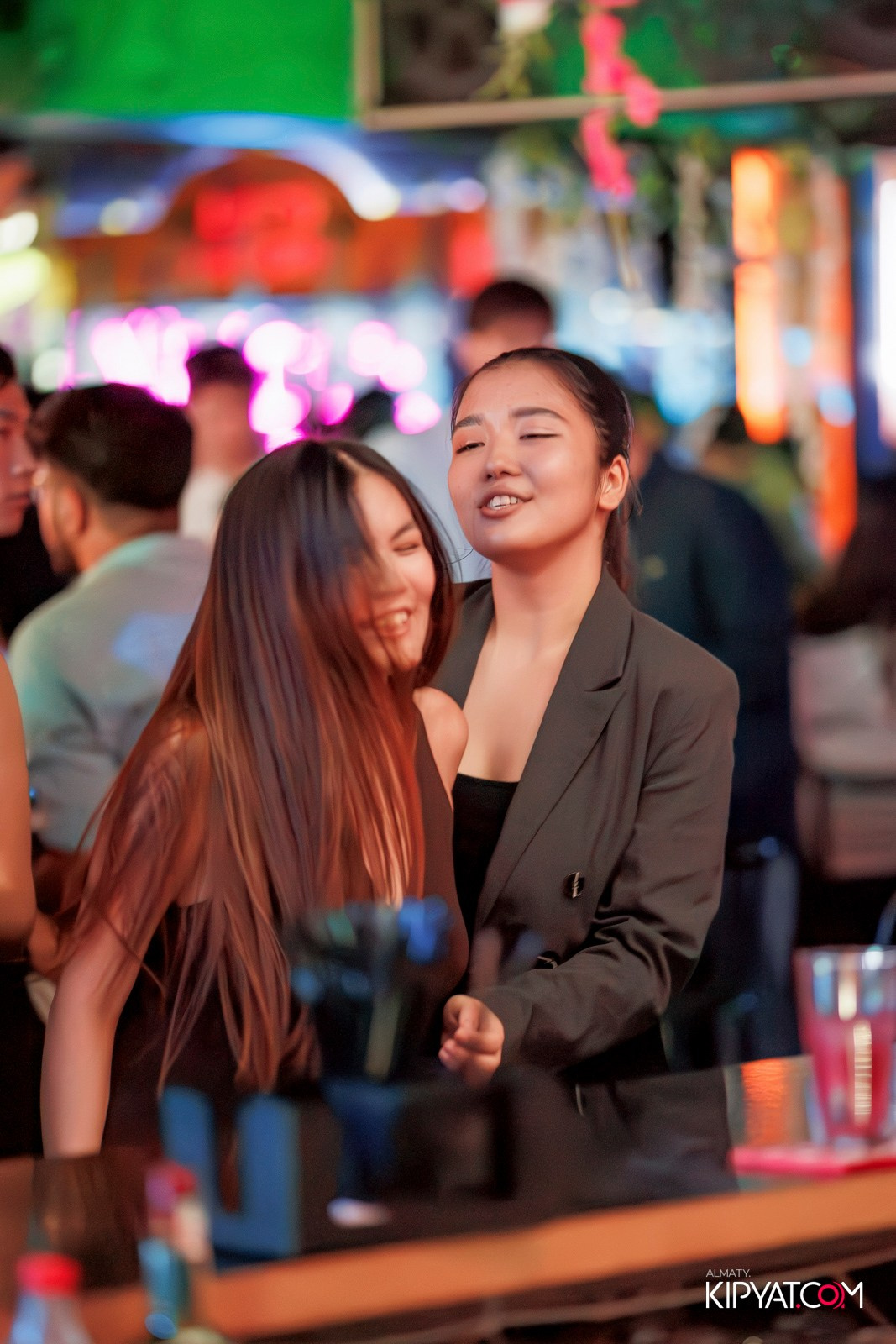 BHB. КИПЯТКОМ АЛМАТЫ!