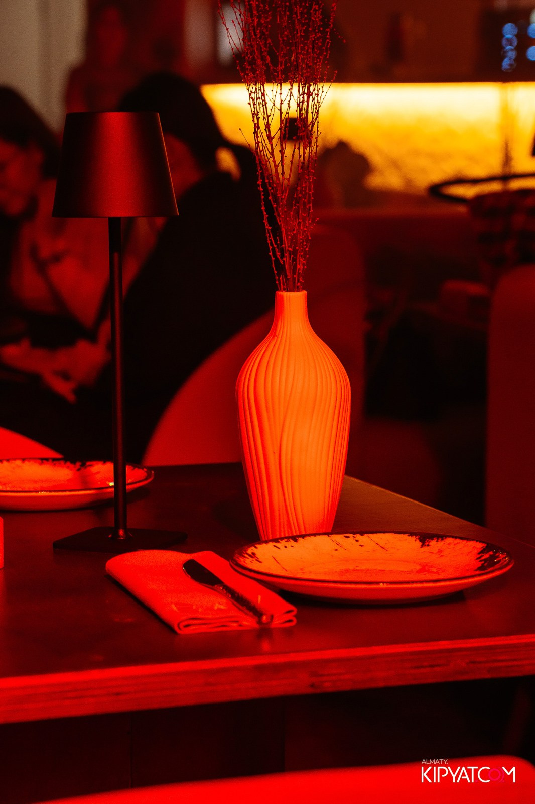 BAY RESTAURANT & BAR. КИПЯТКОМ АЛМАТЫ!