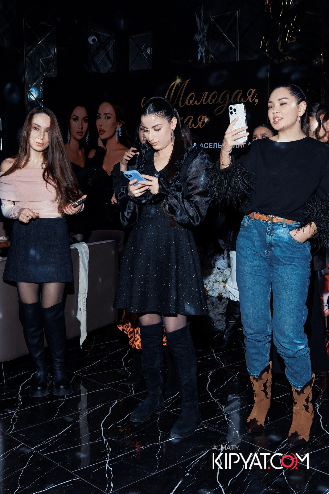 MOOD KARAOKE & TERRACE. КИПЯТКОМ АЛМАТЫ!