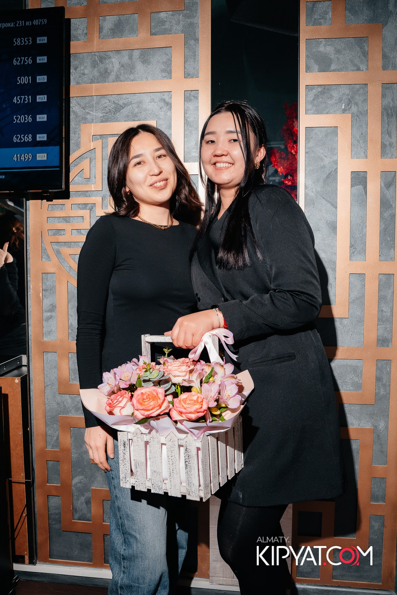 УХО И МЕДВЕДЬ НА ГАГАРИНА. КИПЯТКОМ АЛМАТЫ!