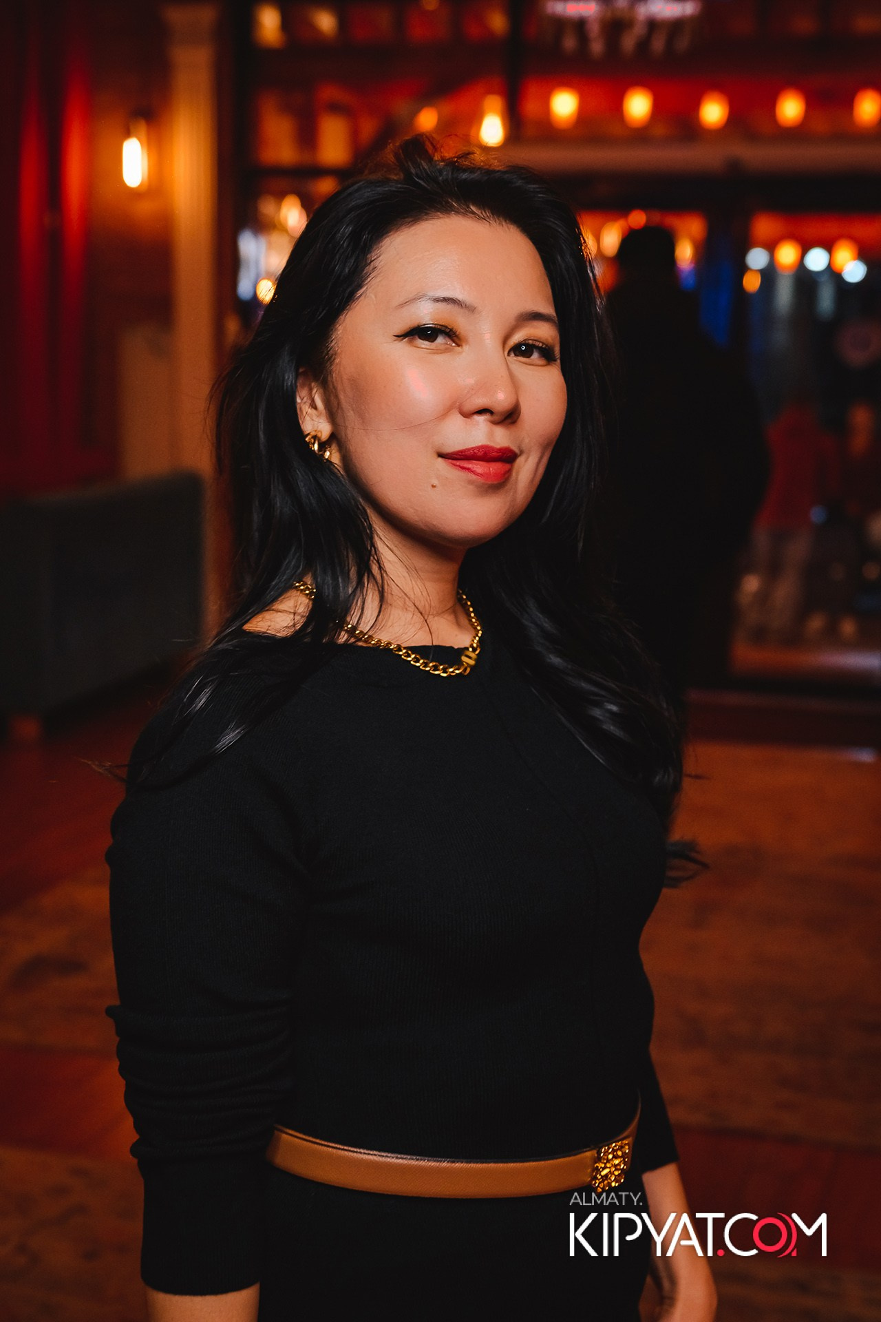 ГРУЗИНСКИЙ ДВОР НА КАБАНБАЙ БАТЫРА. КИПЯТКОМ АЛМАТЫ!