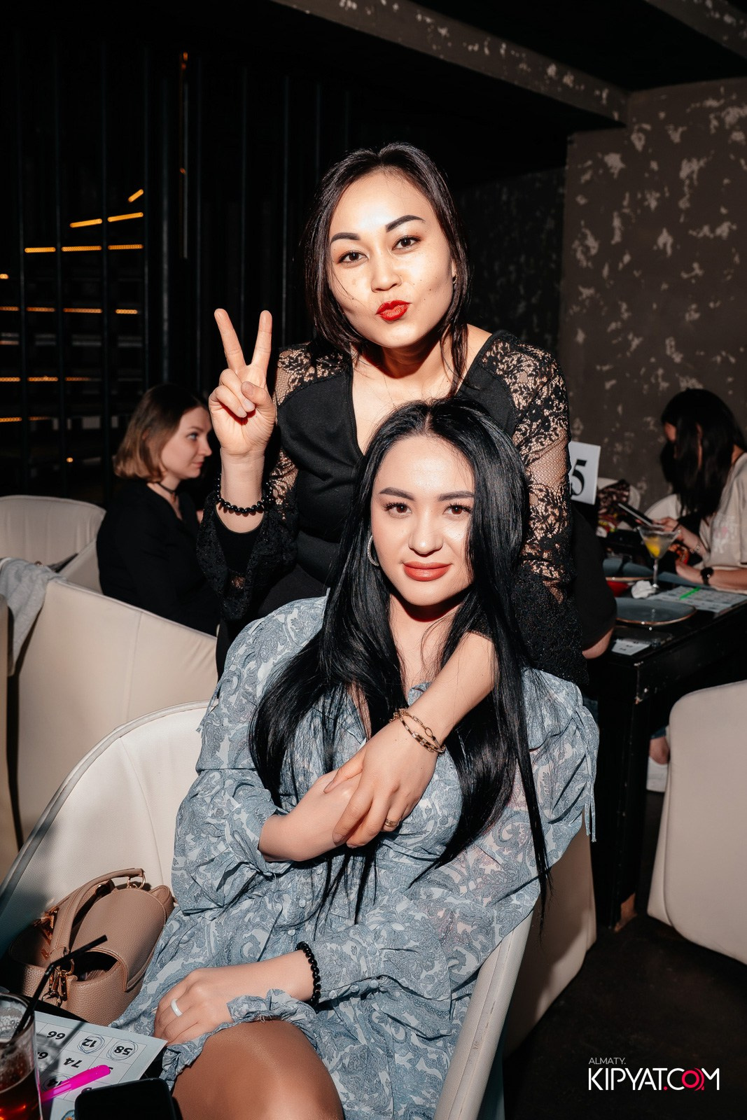 МУЗЫКАЛЬНОЕ ЛОТО В HIT RETRO. КИПЯТКОМ АЛМАТЫ!