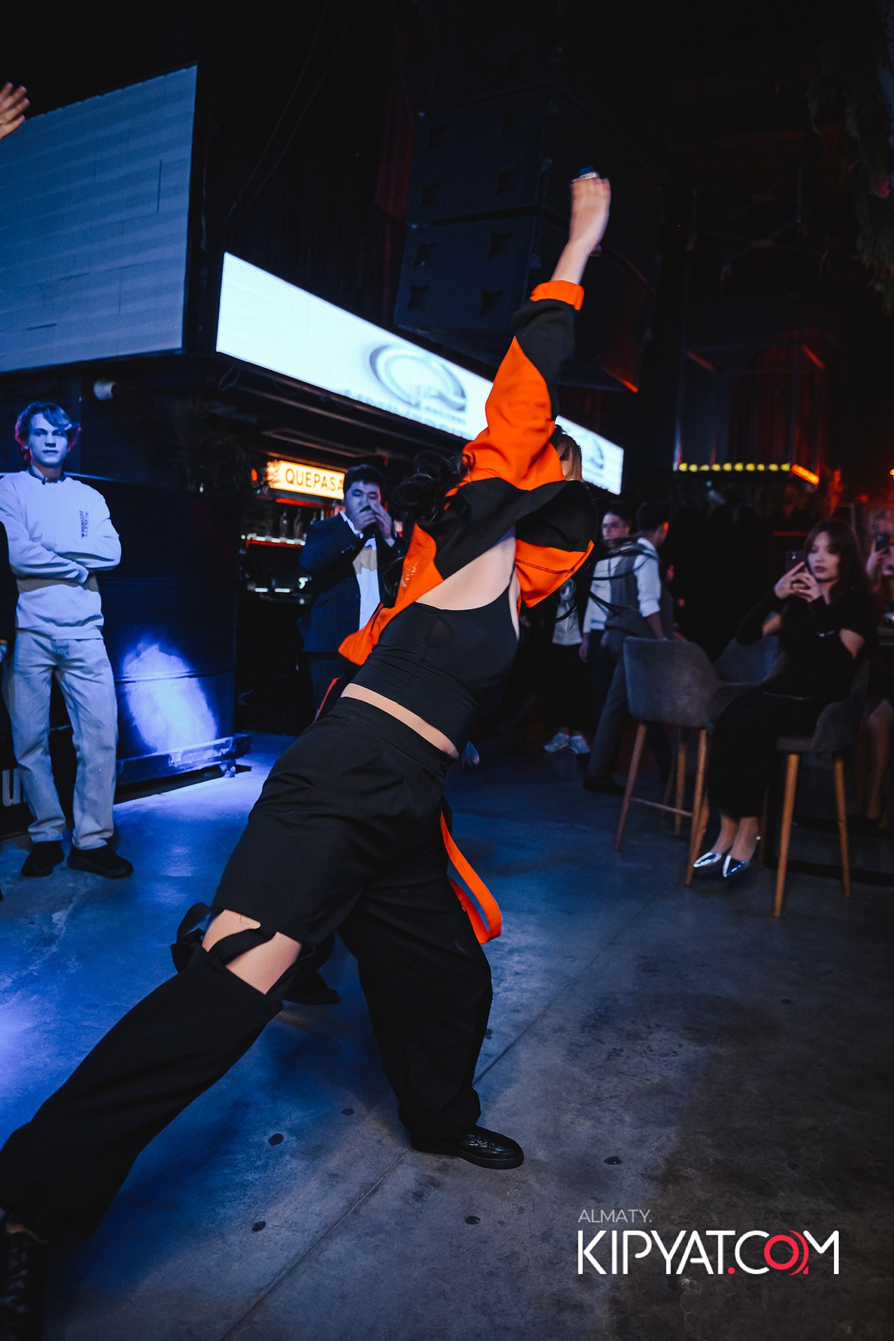 ПОСВЯЩЕНИЕ В СТУДЕНТЫ ''Q'' UNIVERSITY. КИПЯТКОМ АЛМАТЫ!