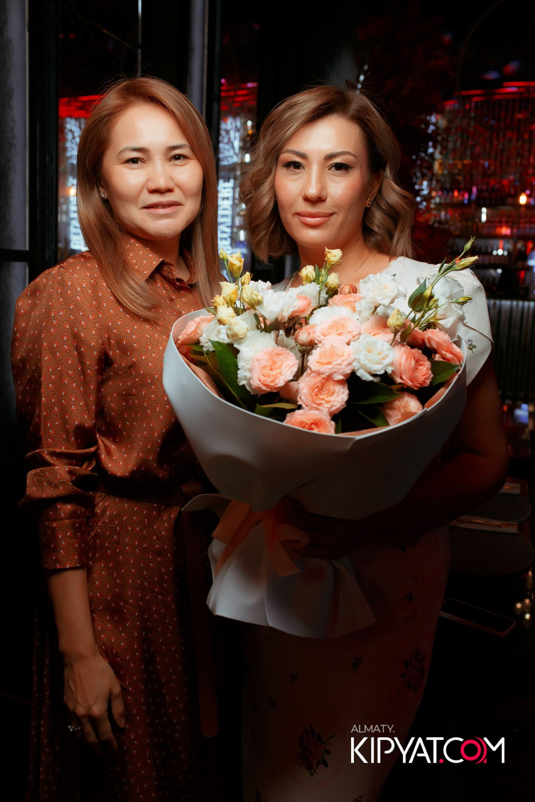 FRIENDS BAR & TERRACE. КИПЯТКОМ АЛМАТЫ!