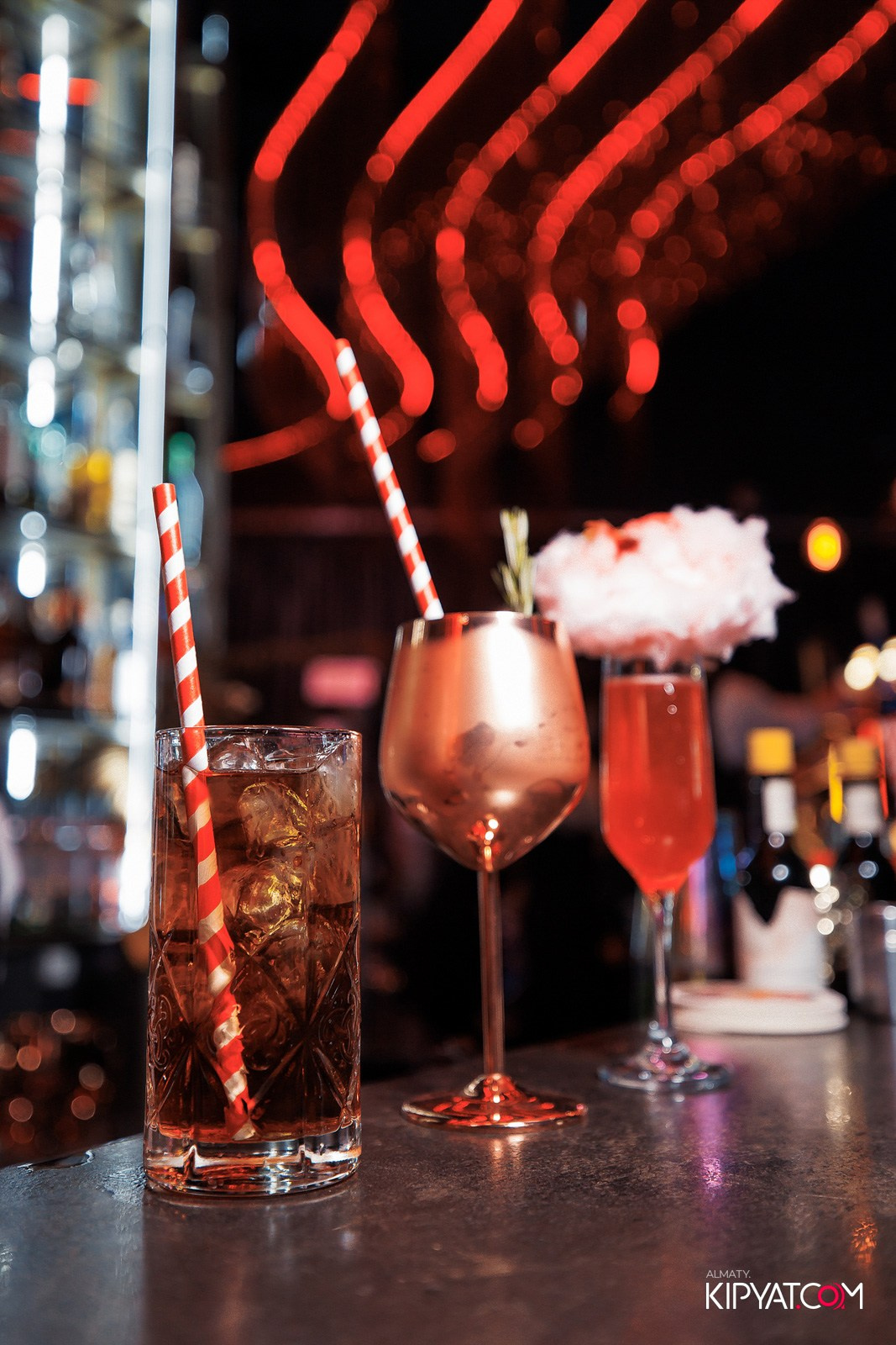 FRIENDS BAR & TERRACE. КИПЯТКОМ АЛМАТЫ!