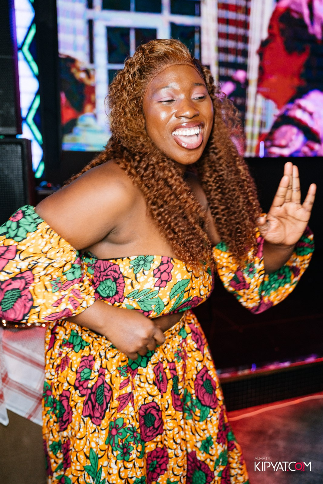 КАФЕ ЖАСМИН НА ЯССАУИ. КИПЯТКОМ АЛМАТЫ!