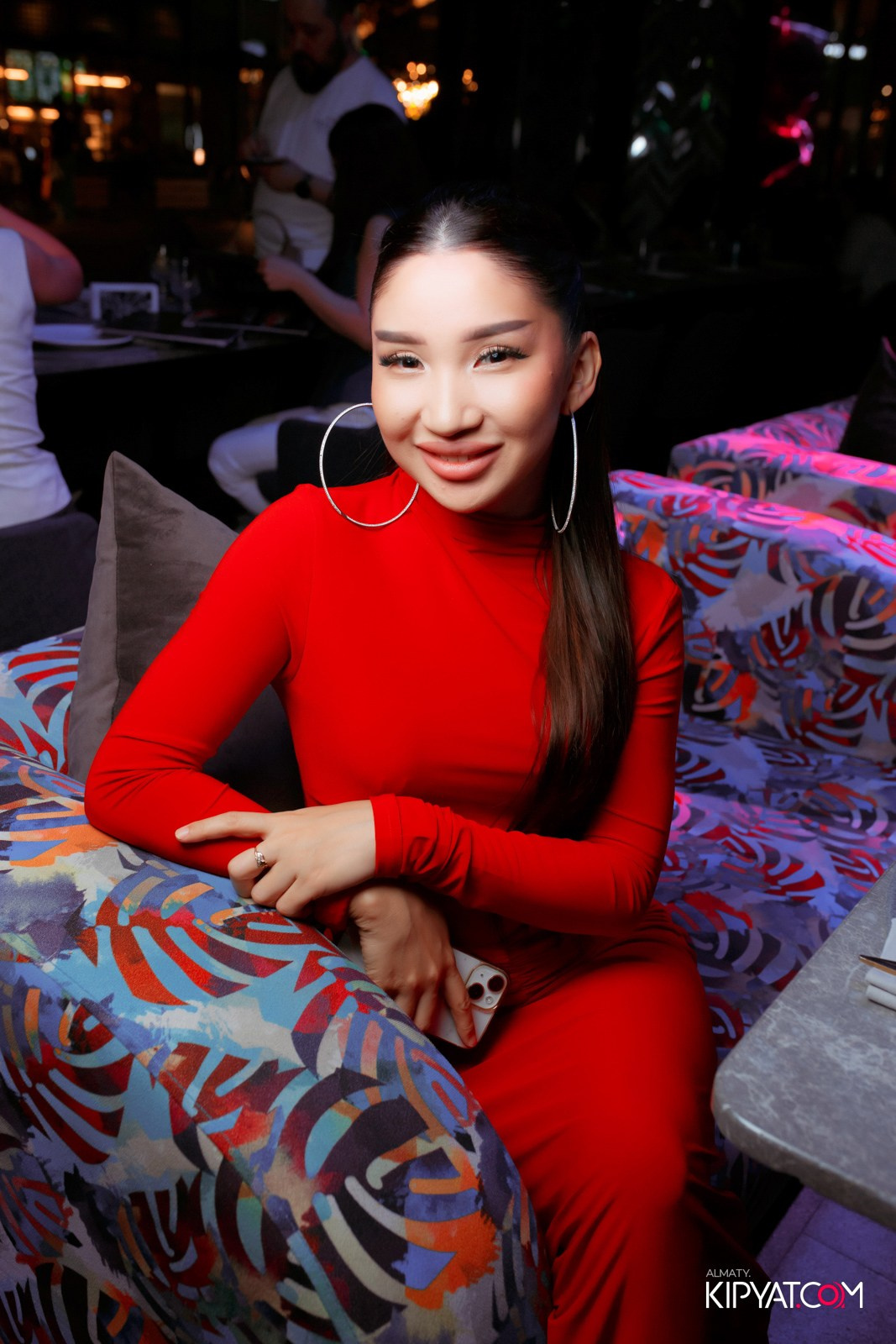 FRIENDS BAR & TERRACE. КИПЯТКОМ АЛМАТЫ!