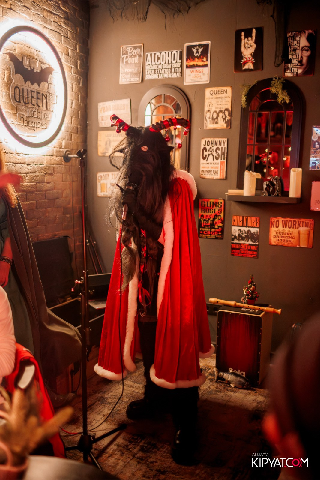 MERRY CREEPYSTMASS AND SPOOKY NEW YEAR — QUEEN OF THE DARKNESS BAR. КИПЯТКОМ АЛМАТЫ!