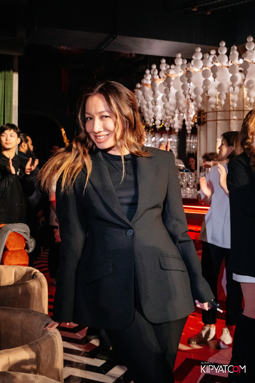 МИХАИЛ ШУФУТИНСКИЙ С СОЛЬНЫМ КОНЦЕРТОМ В QUEEN ALMATY. КИПЯТКОМ АЛМАТЫ!