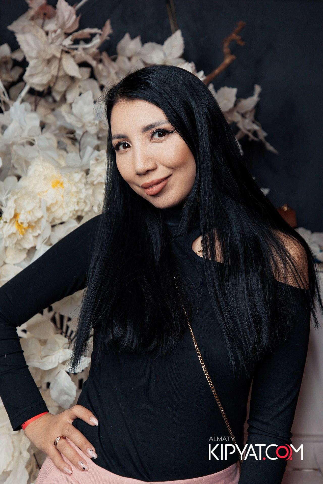 FRIENDS BAR & TERRACE. КИПЯТКОМ АЛМАТЫ!