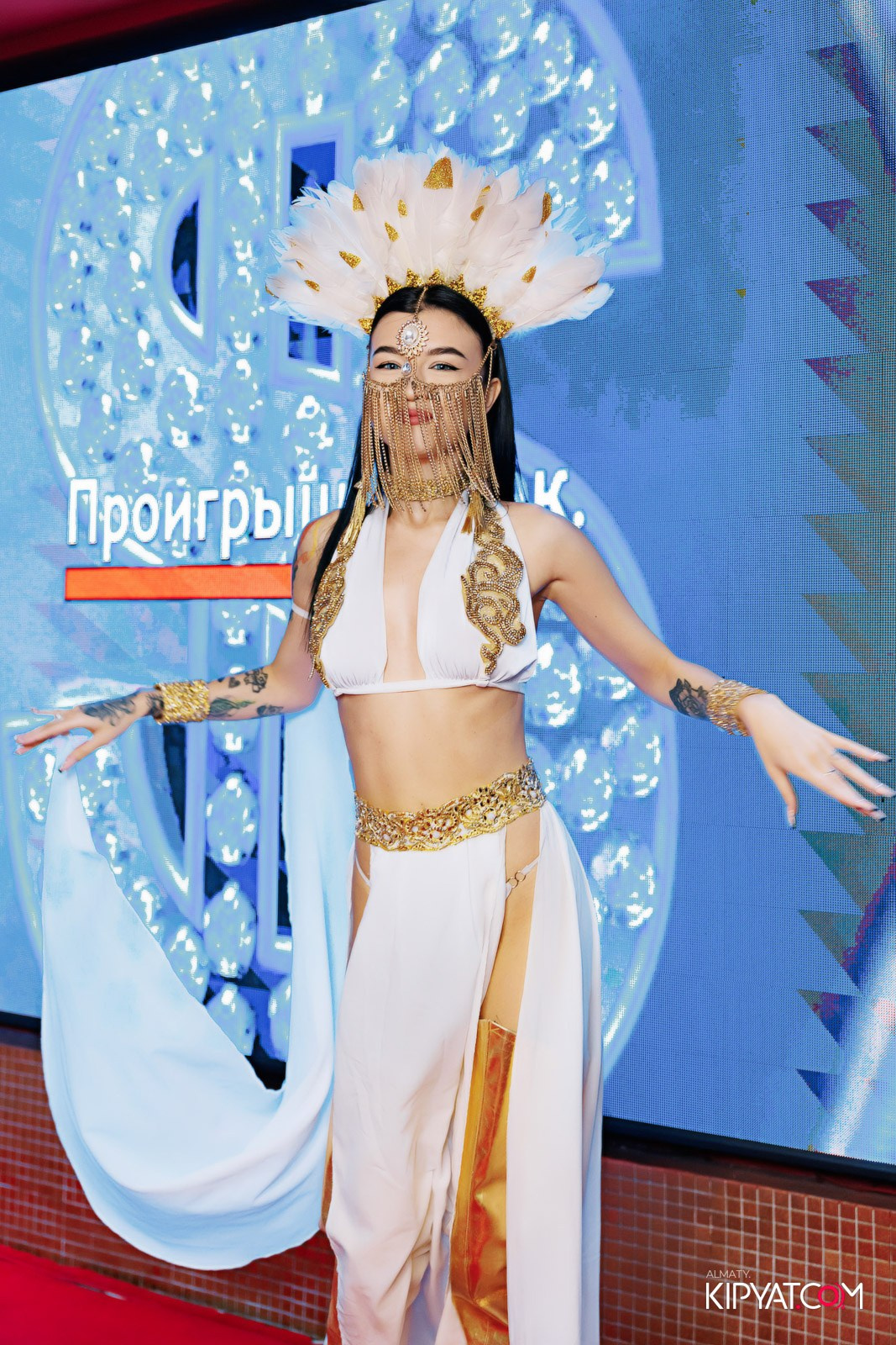 ЗАЯ, НА БИС. КИПЯТКОМ АЛМАТЫ!