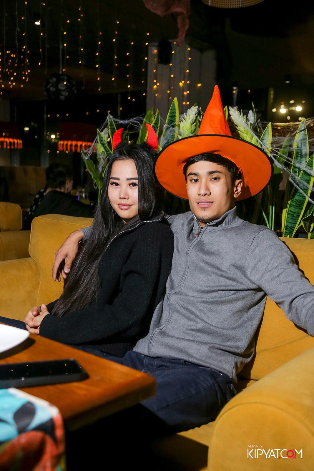 LIFE GRILL CAFE. КИПЯТКОМ АЛМАТЫ!