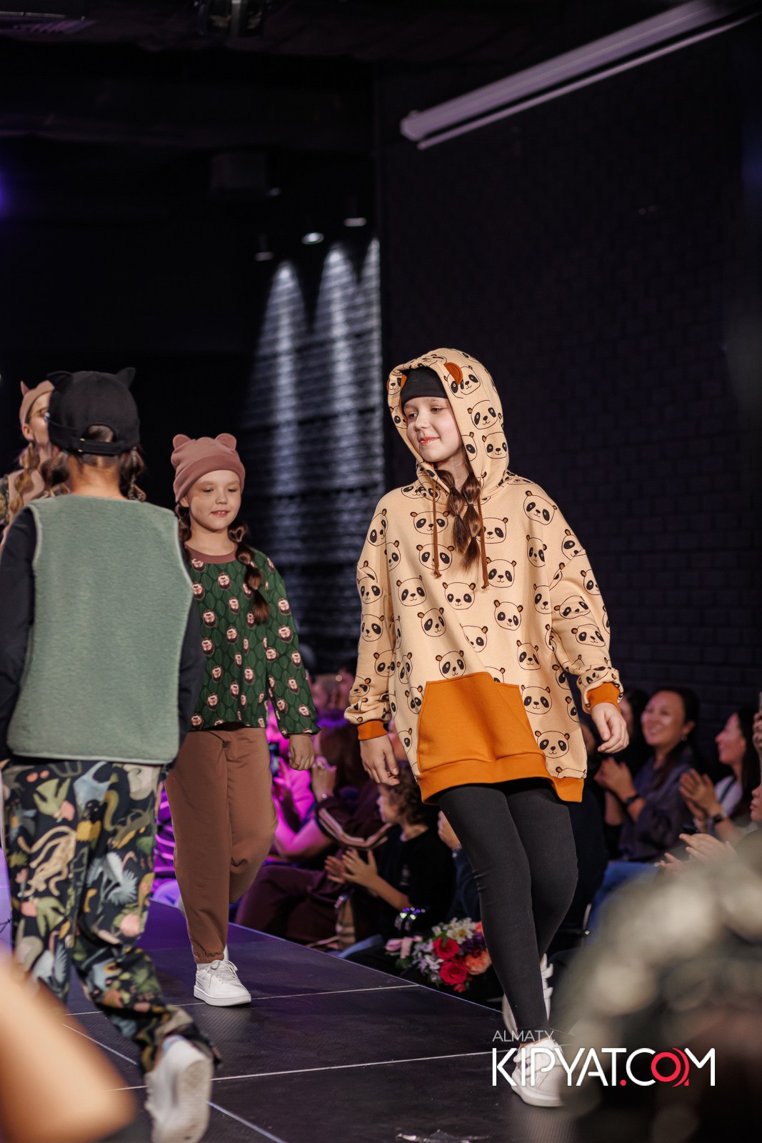 JUNIOR MODELS SHOW В РАМКАХ БЛАГОТВОРИТЕЛЬНОГО ПРОЕКТА МОДА ЗА СЧАСТЬЕ ДЕТЕЙ. КИПЯТКОМ АЛМАТЫ!
