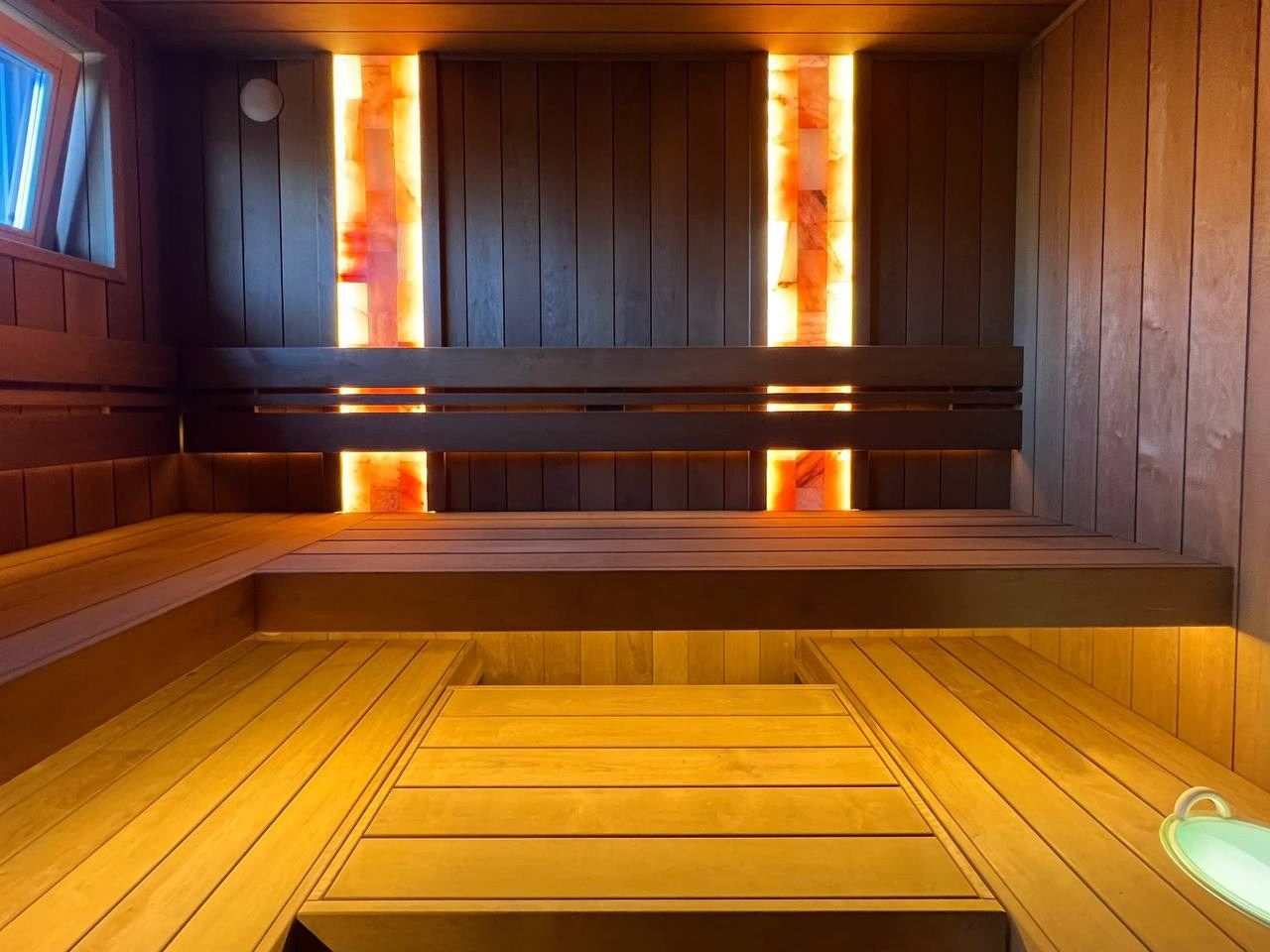 Две сауны в КП Вуоксела на базе Sangens. Полноценный эффект русской бани, достигнутый каменкой на электрической тяге!. SaunaTopMasters