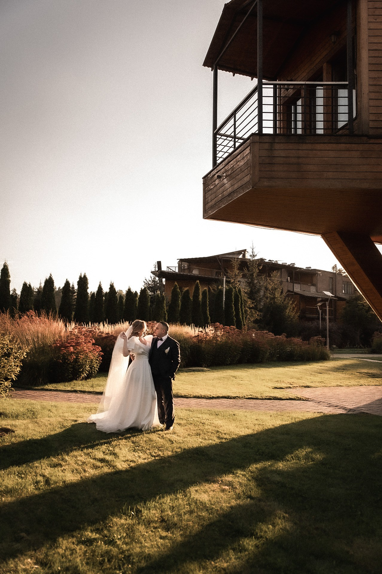 Свадебная съемка в загородном клубе Artiland. Свадебный и портретный фотограф в Москве Жердев Даниил