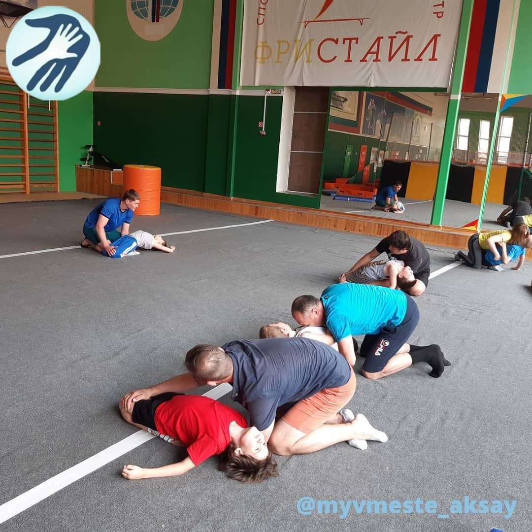 Спортивные будни: тренировки, батуты и папы-герои!