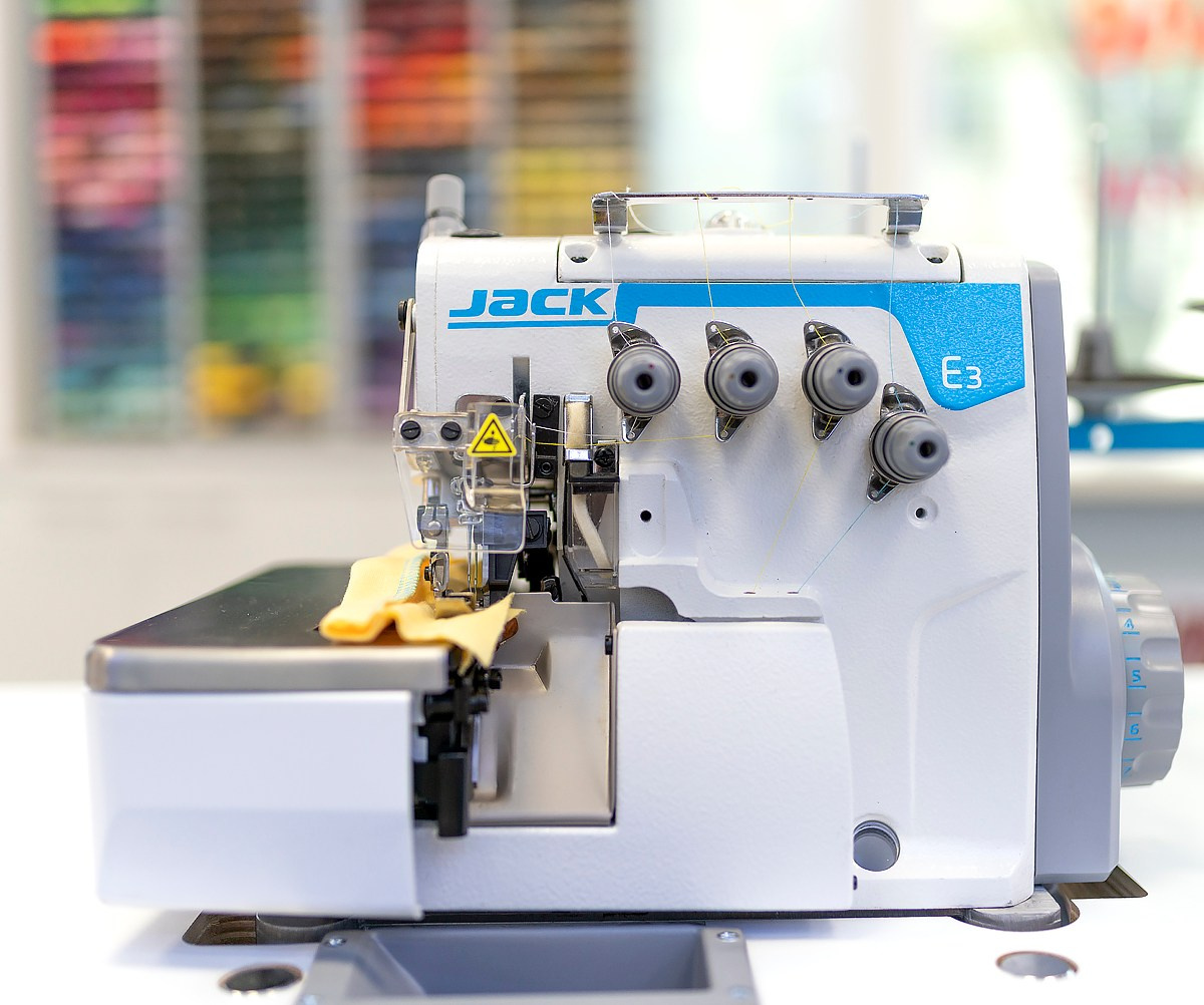 О компании. Профиснаб — профессиональное оборудование для швейных производств