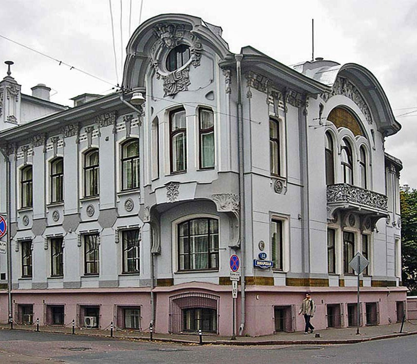 Арт-нуво или модерн. Фотограф для маркетплейсов Михаил Бове