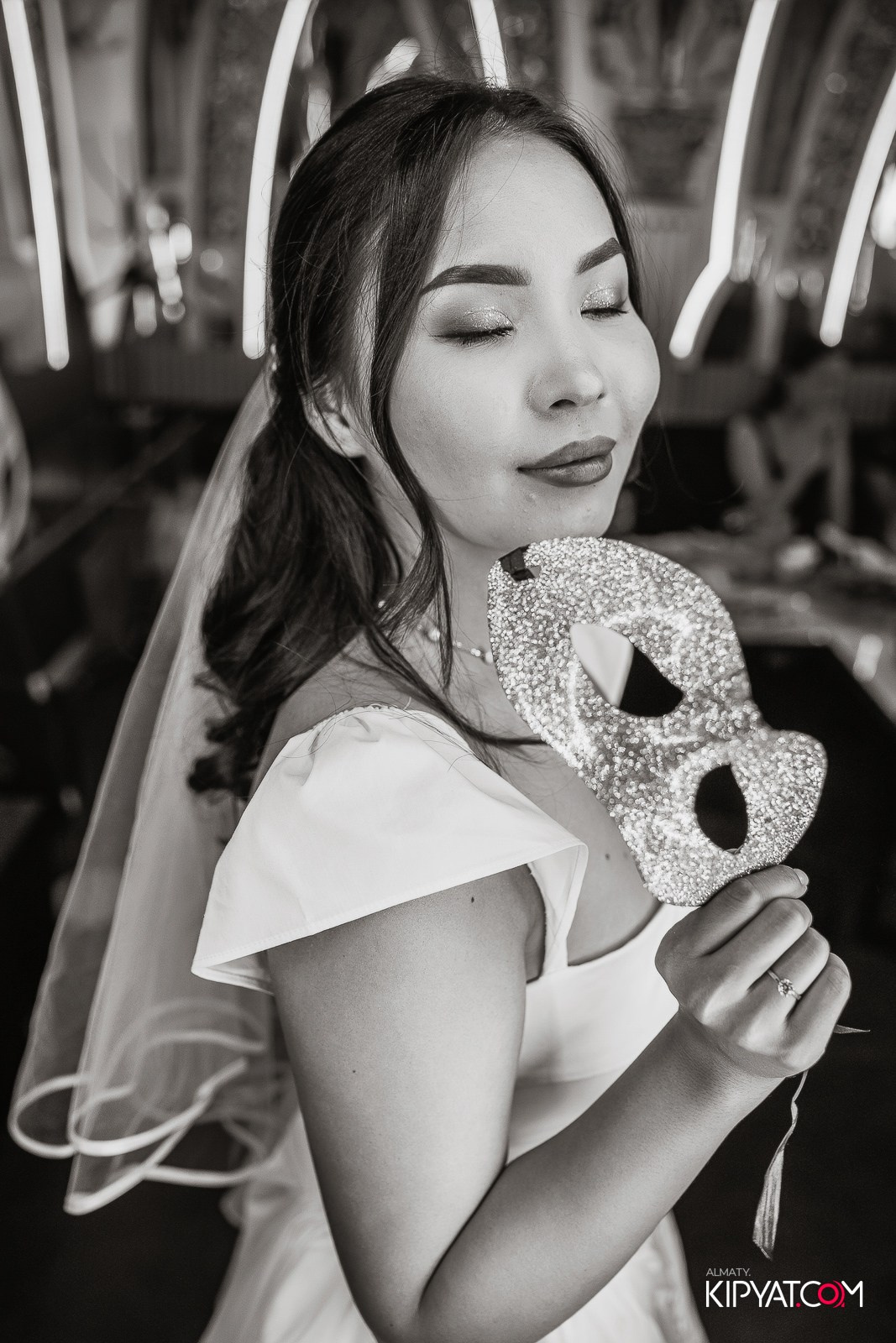 MOOD KARAOKE & TERRACE. КИПЯТКОМ АЛМАТЫ!