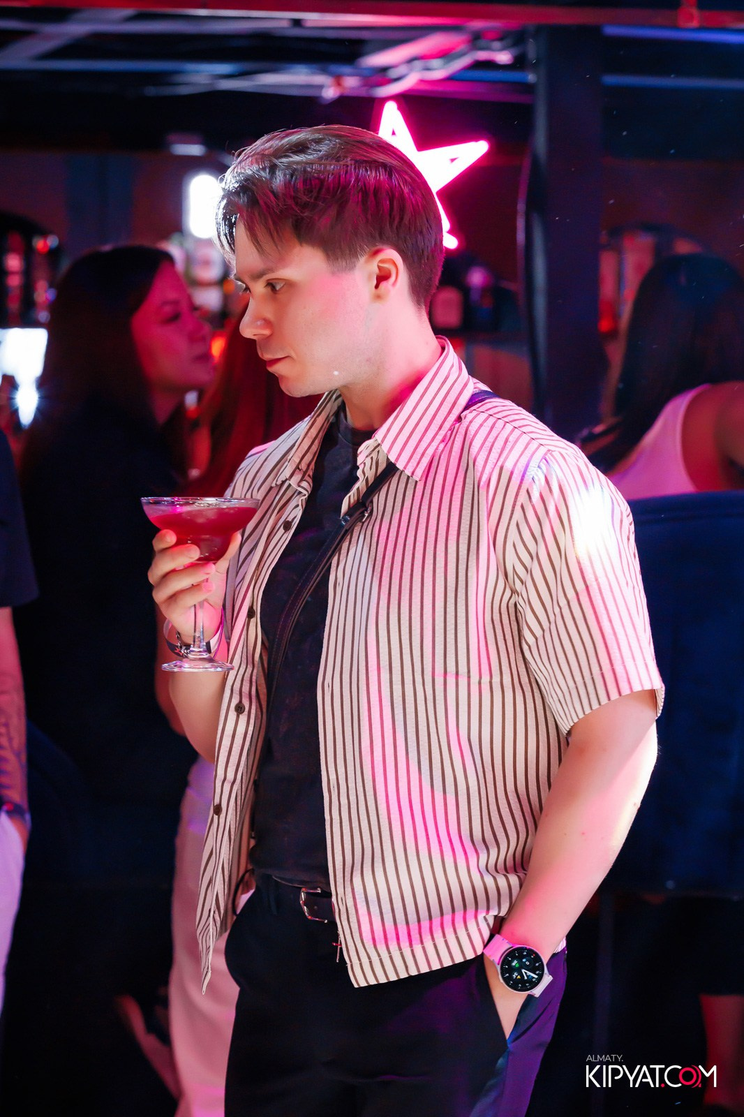 НОЧНОЙ КЛУБ ICON. КИПЯТКОМ АЛМАТЫ!