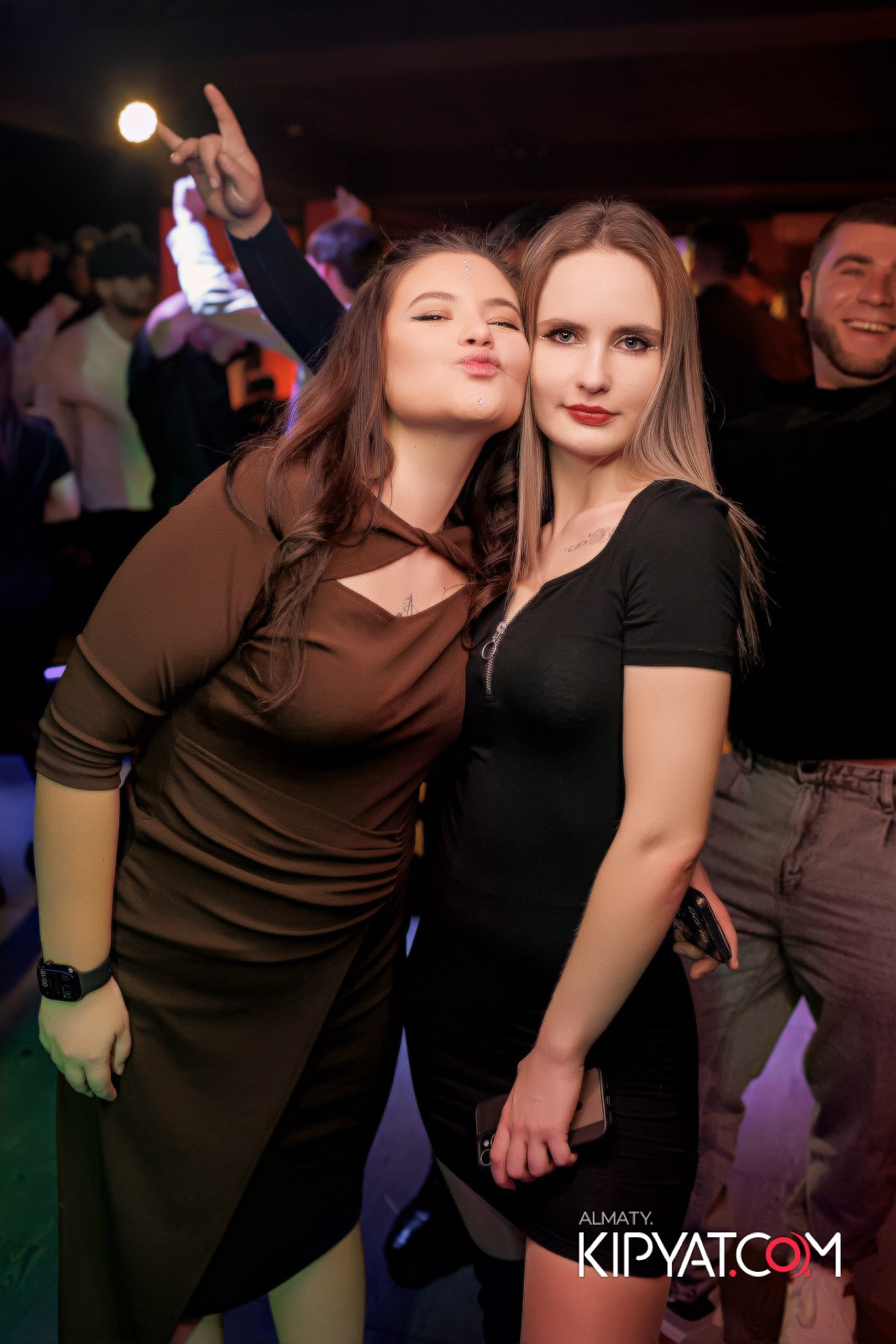 ШАШЛЫКОФФ. КИПЯТКОМ АЛМАТЫ!