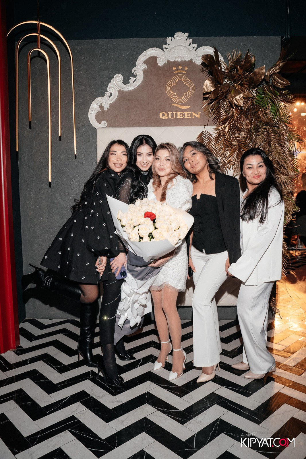 QUEEN. КИПЯТКОМ АЛМАТЫ!