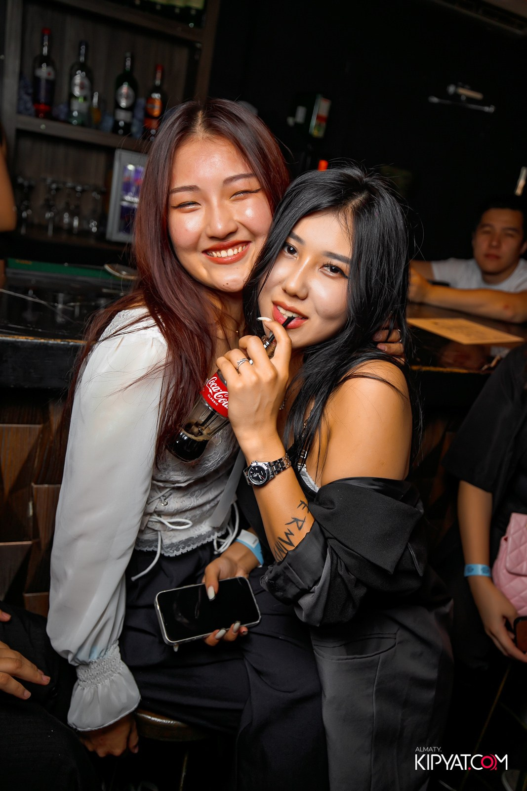 UYAT EMES BAR. КИПЯТКОМ АЛМАТЫ!