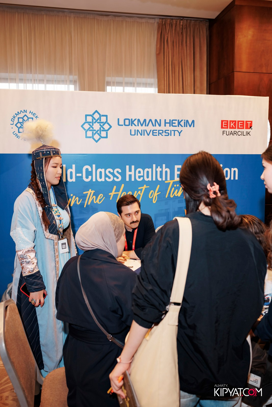 ВЫСТАВКА ТУРЕЦКИХ УНИВЕРСИТЕТОВ. КИПЯТКОМ АЛМАТЫ! Фотосъемка мероприятий в Алматы