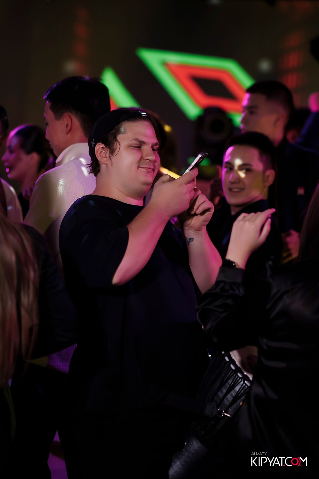 EVENT BAR. КИПЯТКОМ АЛМАТЫ!