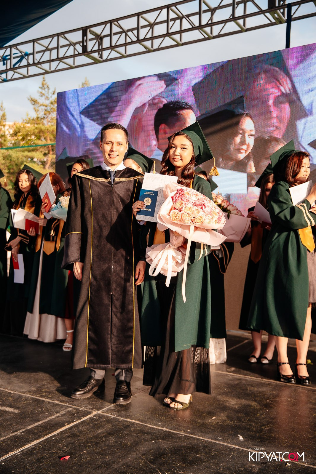 ВРУЧЕНИЕ ДИПЛОМОВ — НАРХОЗ КОЛЛЕДЖ. Part 3. КИПЯТКОМ АЛМАТЫ!