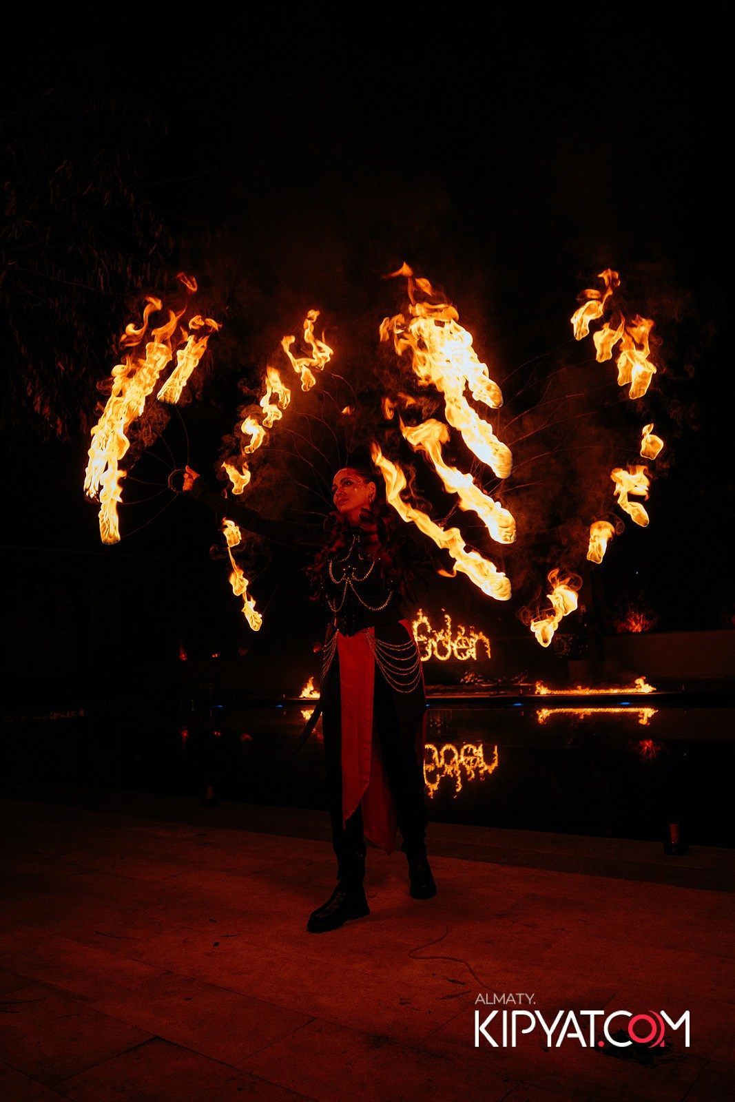 EDEN BAR & RESTAURANT. КИПЯТКОМ АЛМАТЫ!