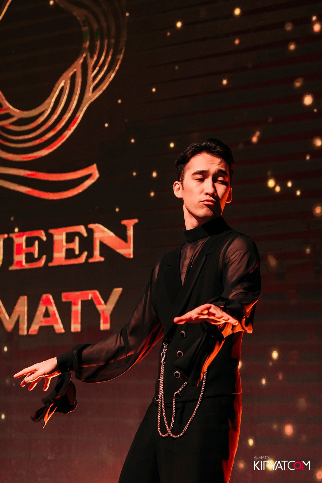 QUEEN. КИПЯТКОМ АЛМАТЫ!