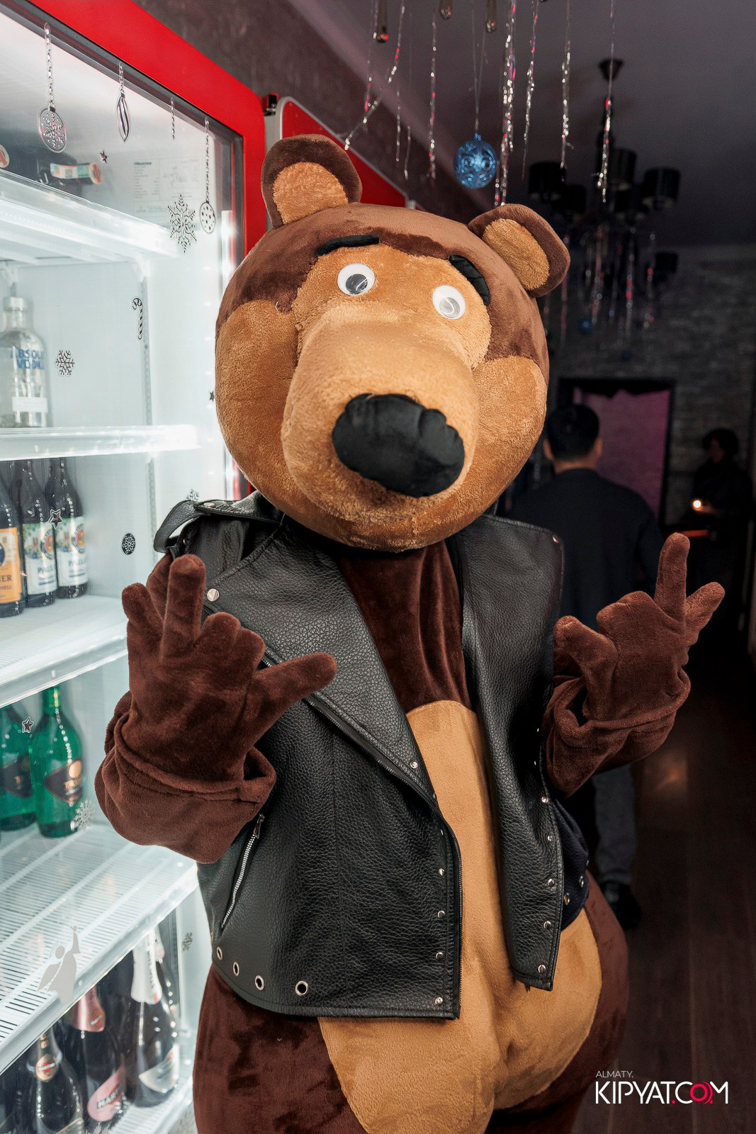 УХО И МЕДВЕДЬ НА ГАГАРИНА. КИПЯТКОМ АЛМАТЫ! Фотосъемка мероприятий в Алматы