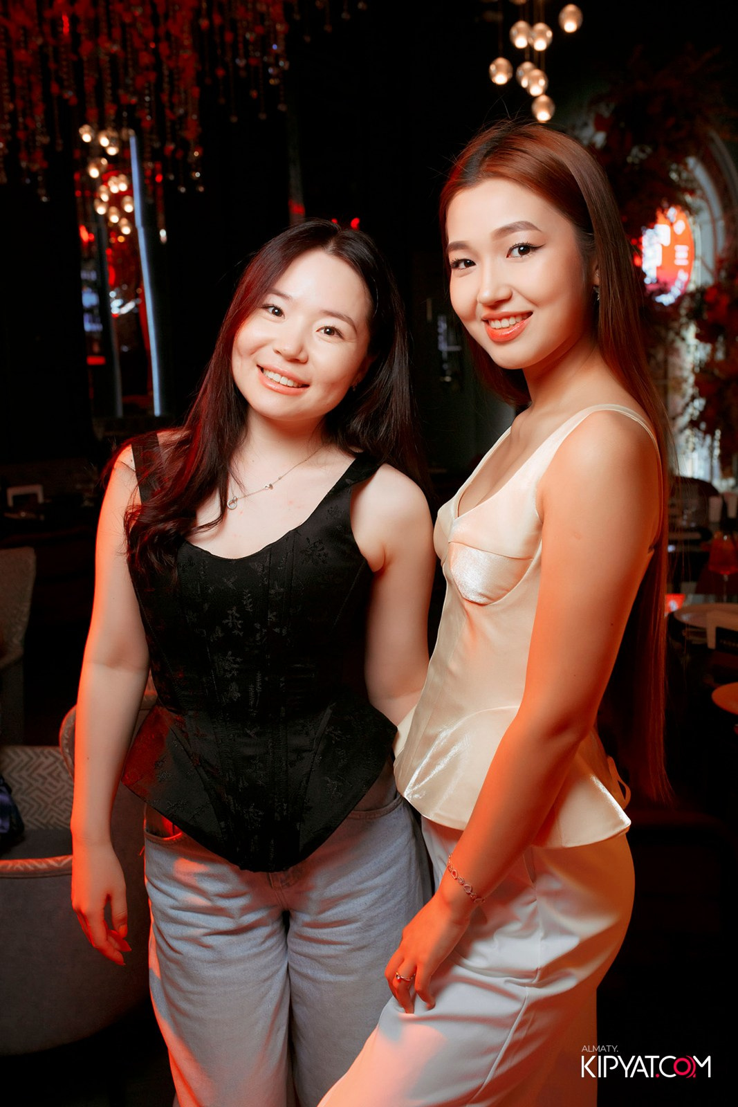 FRIENDS BAR & TERRACE. КИПЯТКОМ АЛМАТЫ! Фотосъемка мероприятий в Алматы